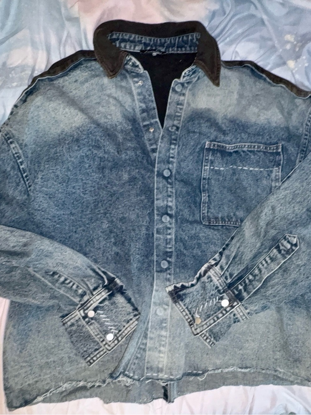 EMORY PARK Rare woman’s detailed denim distressed jacked NEW without tags - Larg